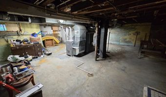 217 5TH St, Alpha, MI 49902