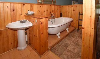 96 Avery Shrs, Coventry, CT 06238