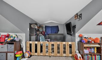 173 Market St, Aurora, IN 47001
