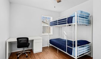 904 SE 4th St, Bentonville, AR 72712