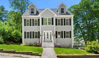 34 Amesbury Ave, Amesbury, MA 01913