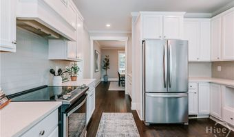 105 Inverness Rd, Athens, GA 30606
