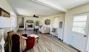 109 Rogers Ave, Barrington, RI 02806