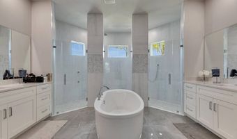 706 Manns Harbor Dr, Apollo Beach, FL 33572
