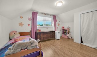 1275 ISLAND St, Springfield, OR 97477