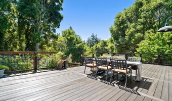 995 Old Farm Ln, Aptos, CA 95003
