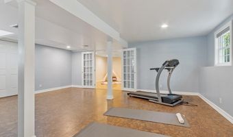 67 Quaker Ln, Bolton, MA 01740