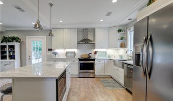 40 Grafton St, Newport, RI 02840