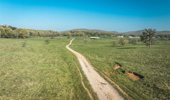 260 Kentucky Derby Ln, Arcadia, MO 63621