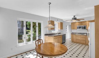 3548 N VALLEY St, Arlington, VA 22207