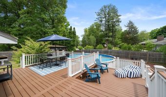11 Autumn Ln, Attleboro, MA 02703