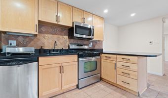 441 21ST St NE B, Washington, DC 20002