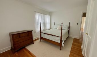 2 Pine Rd, Bennington, VT 05201