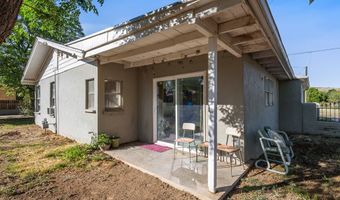 805 N 8th St, Alpine, TX 79830