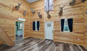 18013 Lawrence 2167, Aurora, MO 65605