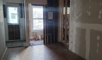 33 Oak St, Brattleboro, VT 05301