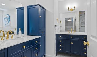 2606 N QUINCY St, Arlington, VA 22207