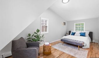 36 Deerfield St, Bergenfield, NJ 07621