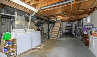 9232 Arrow Dr, Affton, MO 63123
