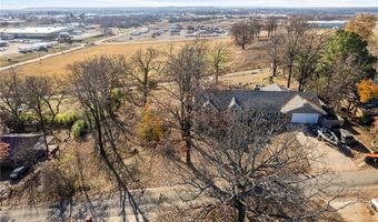 111 Oak St, Arkoma, OK 74901