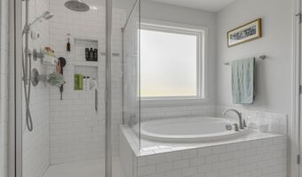 400 N Oak Crest Dr, Belton, SC 29627