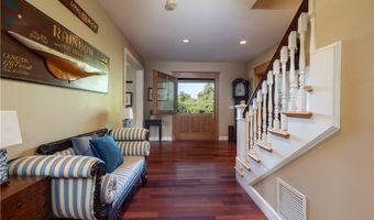 365 Boston Neck Rd, Narragansett, RI 02882