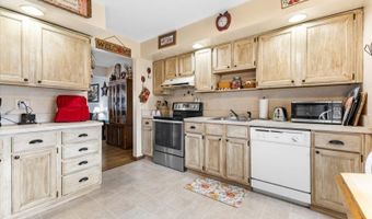 287 Cheyenne Rd, Andover, NJ 07848