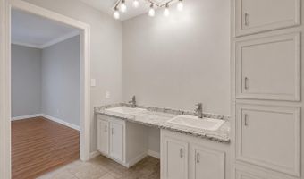 214 Swallow Dr, Brandon, MS 39047