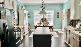 329 River Oaks Dr, Bainbridge, GA 39819