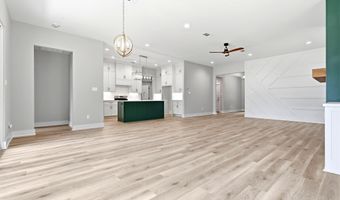 12786 W SARDIS Rd, Bauxite, AR 72011