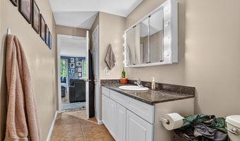 554 E River View Dr, Austinburg, OH 44010