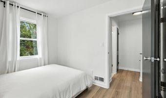 828 S HIGHLAND St, Arlington, VA 22204