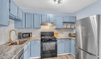 82 Cliffwood Ave W 53, Aberdeen, NJ 07747