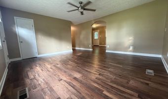 7011 POPLAR Cor, Bells, TN 38006