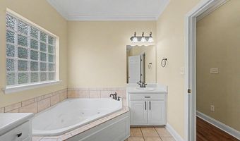 2520 Brookhaven Ct, Albany, GA 31721