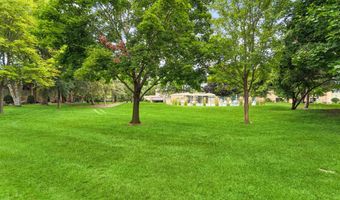 1231 W NICOLET Cir, Appleton, WI 54914