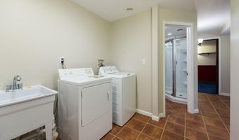 4107 Boulder Pond Dr, Ann Arbor, MI 48108