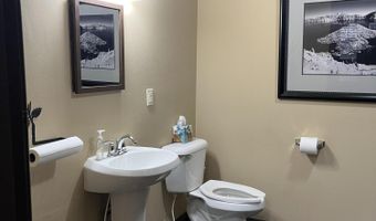 725 NW Broadway St, Bend, OR 97703