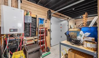 8309 Almont Rd, Almont Twp., MI 48003