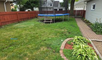 604 8th St SW, Austin, MN 55912