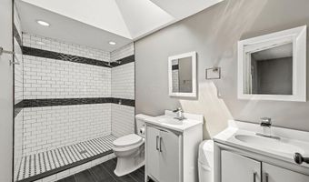 224 S Wheatland Ave, Columbus, OH 43204