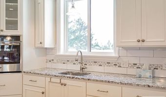 899 N Von Elm Dr, Blackfoot, ID 83221