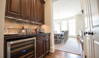 1059 E Paces Ln NE, Atlanta, GA 30326