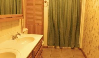 28 Wolf Hollow Rd, Baxter, KY 40806