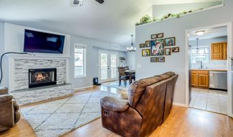 811 Rushwood Ct, Augusta, KS 67010