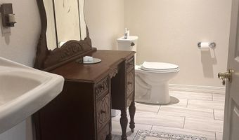 21 Sharp St, Ash Flat, AR 72513