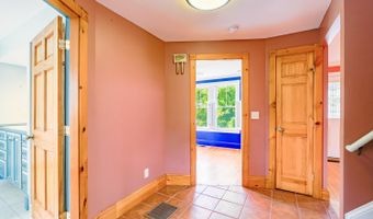 17 Main St, Albion, ME 04910