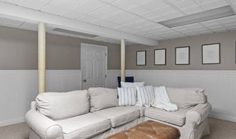 4 Noel Rd, Andover, MA 01810