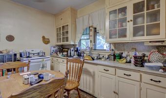 453 Stockholm St, Asbury, MO 64832