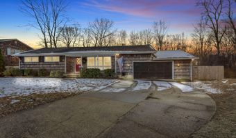 566 Morley Ct, Belford, NJ 07718